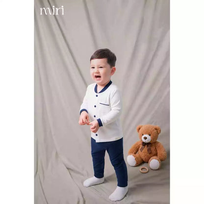 Bộ dài MIRI cho bé trai cài giữa phối cổ bo tay chất liệu rayon bamboo mềm nhẹ thoáng khí thấm hút tốt