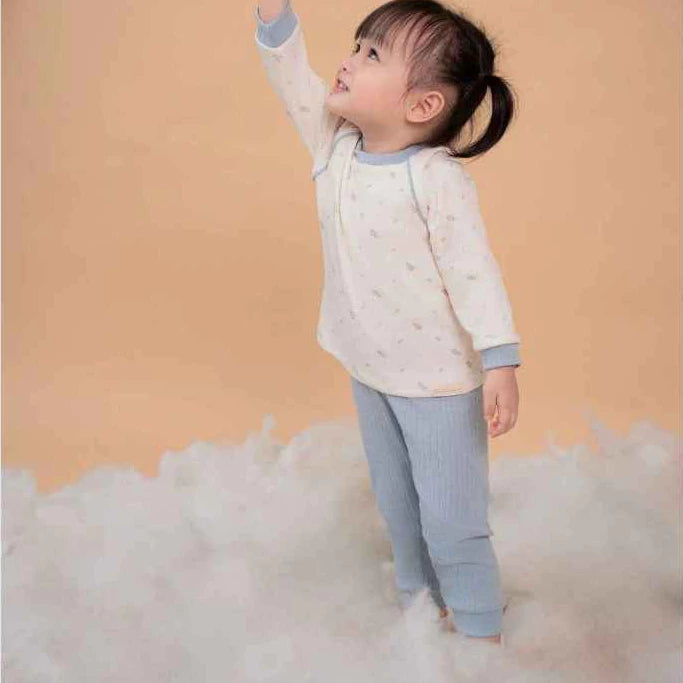 Bộ đồ dài trẻ em bo tay phối màu chất liệu polyester kết hợp rayon họa tiết dễ thương
