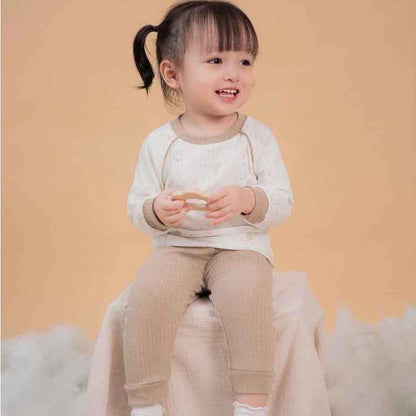 Bộ đồ dài trẻ em bo tay phối màu chất liệu polyester kết hợp rayon họa tiết dễ thương