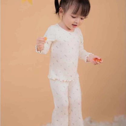 Bộ bèo dài tay cho bé gái ống loe chất liệu polyester kết hợp rayon họa tiết dễ thương