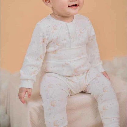 Bộ quần áo dài sơ sinh cài giữa chất liệu polyester kết hợp rayon thoải mái cho bé