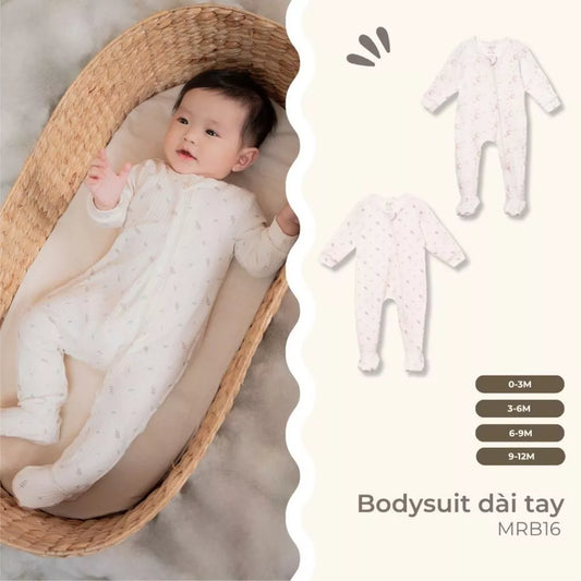 Sleepsuit cài chéo dài tay phối bao chân chất liệu polyester kết hợp rayon thoải mái cho bé