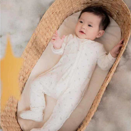 Sleepsuit cài chéo dài tay phối bao chân chất liệu polyester kết hợp rayon thoải mái cho bé
